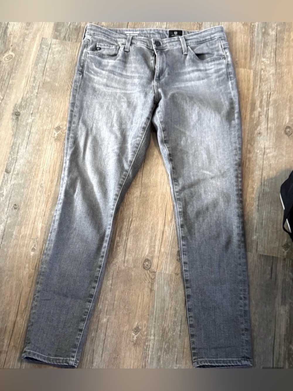 AG Adriano Goldschmied Gray “Legging Ankle Super Skinny” Jeans Size 28